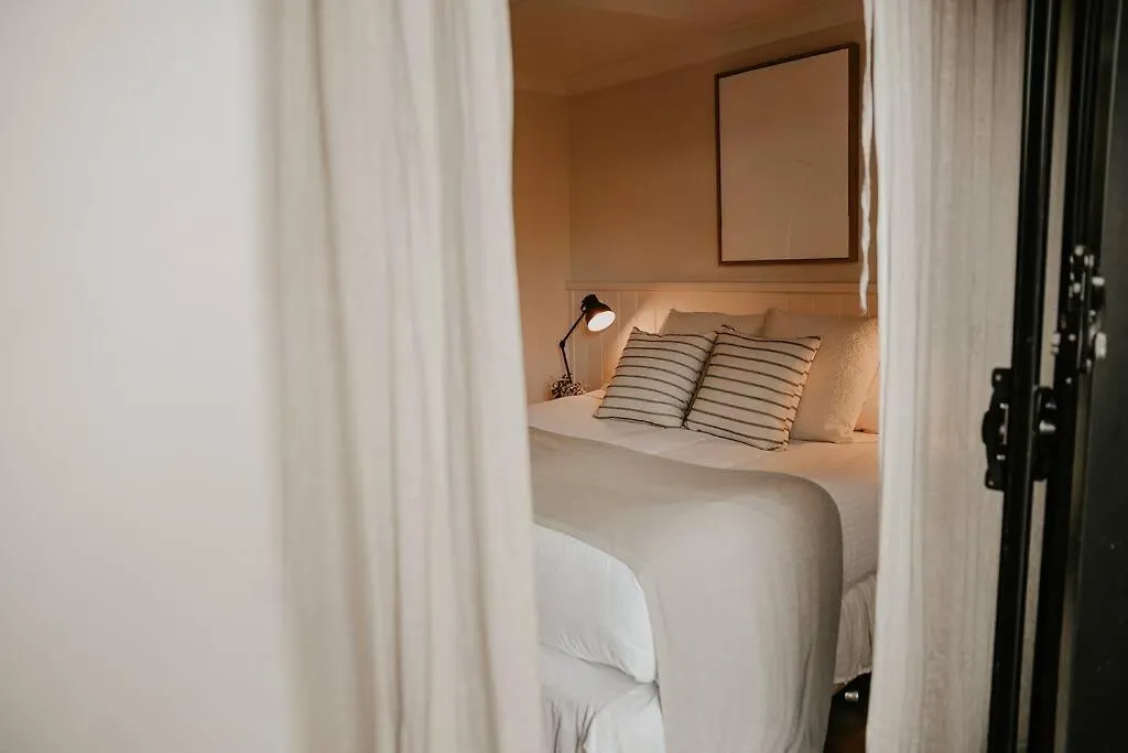 Le Viti Beach Byron Bay